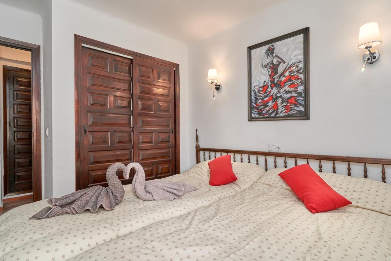 Apartment In Algarrobo Costa Bagian luar foto
